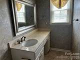 2417 Lynwood Drive - Photo 17