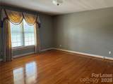 2417 Lynwood Drive - Photo 24
