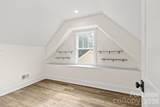 2520 Laburnum Avenue - Photo 39