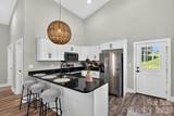 211 Hanover Street - Photo 10