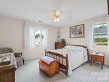 300 Dellford Court - Photo 18
