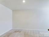 15611 Country House Street - Photo 10