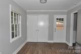 554 Gardendale Circle - Photo 5