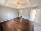 3017 Lynworth Place - Photo 11