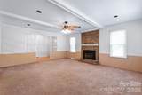 1011 Robin Lane - Photo 9