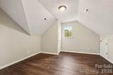 7117 Daerwood Place - Photo 15