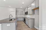 2911 Waterford Lane - Photo 8