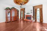 11623 Fox Hill Drive - Photo 11