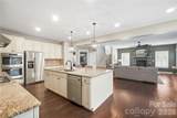 912 Manorwood Drive - Photo 9