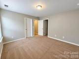 1109 Wainscott Drive - Photo 21