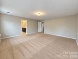 1109 Wainscott Drive - Photo 23