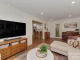 723 Romany Road - Photo 14