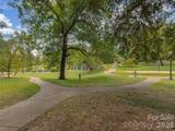 723 Romany Road - Photo 36