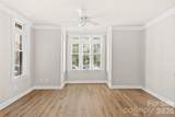 2810 Selwyn Avenue - Photo 14