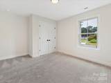 1005 Piper Meadows Drive - Photo 31
