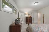 3321 Hollyhill Circle - Photo 18