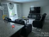 1376 Whistling Lane - Photo 5