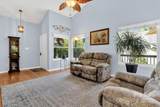 302 Oak Place - Photo 11