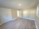 2122 Kilborne Drive - Photo 15