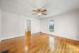 526 Graham Street - Photo 3