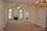 8684 Windsor Ridge Drive - Photo 5