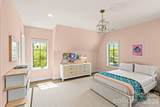 1919 Shoreham Drive - Photo 33