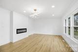 601 Downey Place - Photo 3