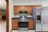 1036 Wexford Place - Photo 8
