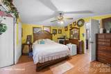 140 Sador Street - Photo 14