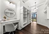715 Graham Street - Photo 29