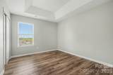 581 Winborne Avenue - Photo 18
