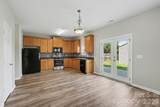581 Winborne Avenue - Photo 10