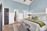 18009 Kings Point Drive - Photo 17