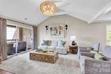 18009 Kings Point Drive - Photo 10