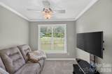 2109 Goddard Way - Photo 19