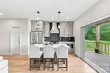 128 Chepstow Place - Photo 4