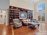 1090 Saunders Drive - Photo 9