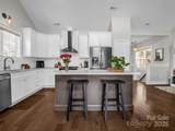 16 Tudor Way - Photo 12