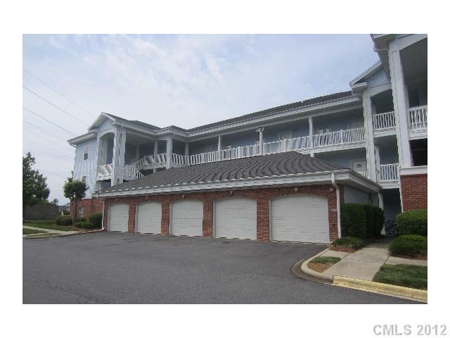 8613 Coralbell Lane #102, Charlotte, NC 28213 (#2087664) :: High Performance Real Estate Advisors