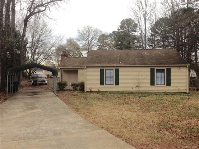 6807 North Ridge Court #43, Charlotte, NC 28215 (#3239542) :: Rinehart Realty