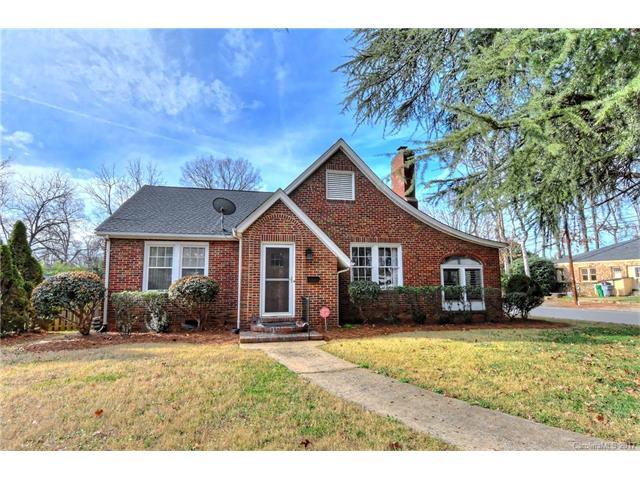 2200 Mcclintock Road, Charlotte, NC 28205 (#3240365) :: Rinehart Realty