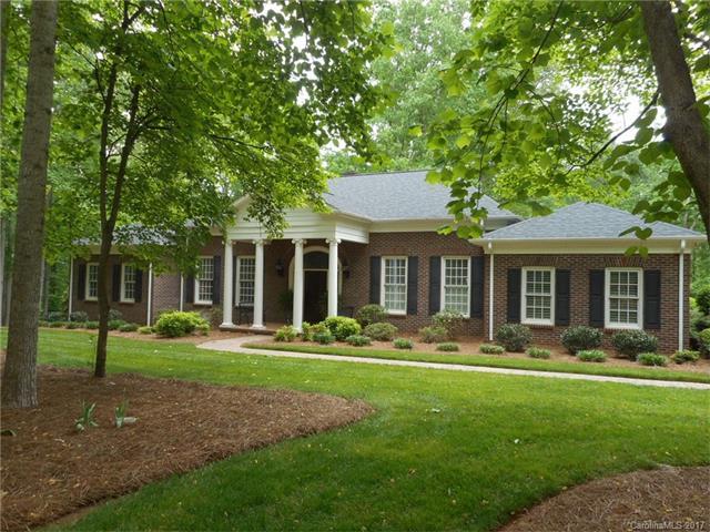 102 Glenview Drive - Photo 1