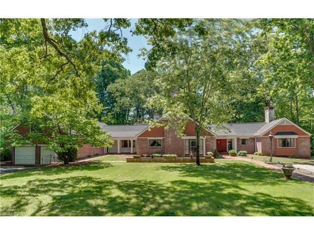534 Howard Gap Road - Photo 1
