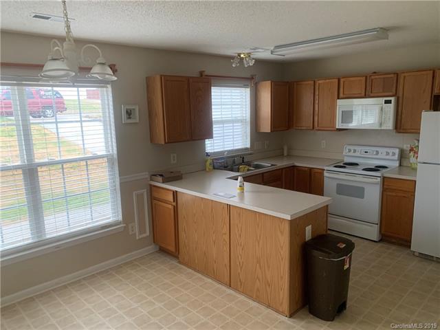 933 Milkwood Lane - Photo 1