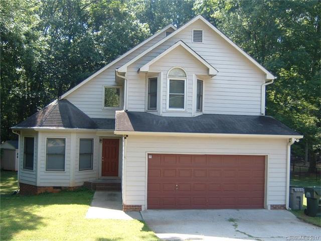 320 Pamela Street - Photo 1
