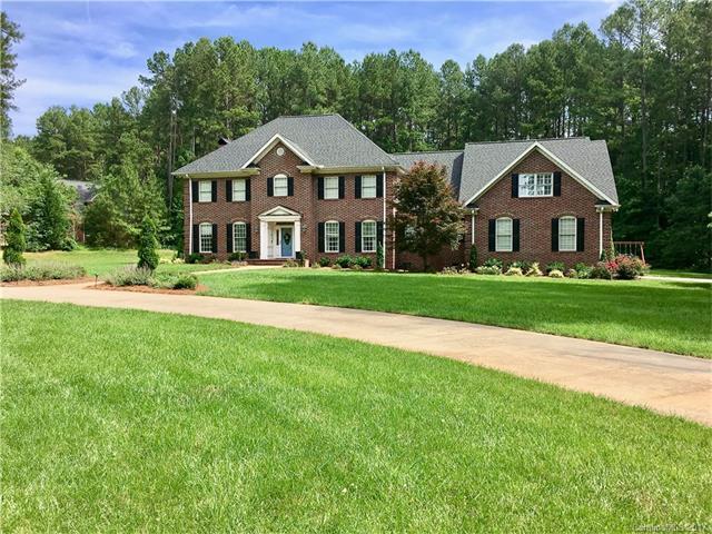 106 Ferncliff Drive - Photo 1