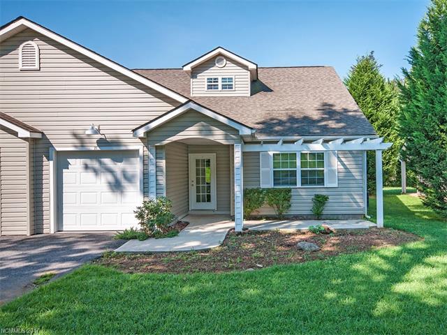 21 Summit Boulevard - Photo 1