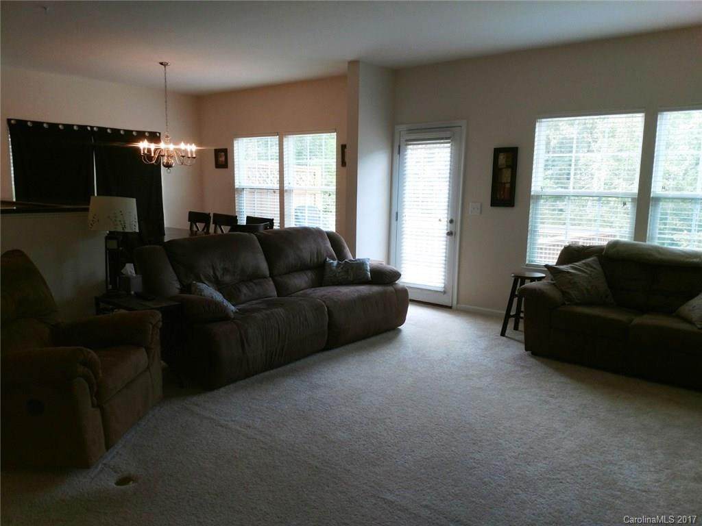 121 Inlet Point Drive - Photo 1