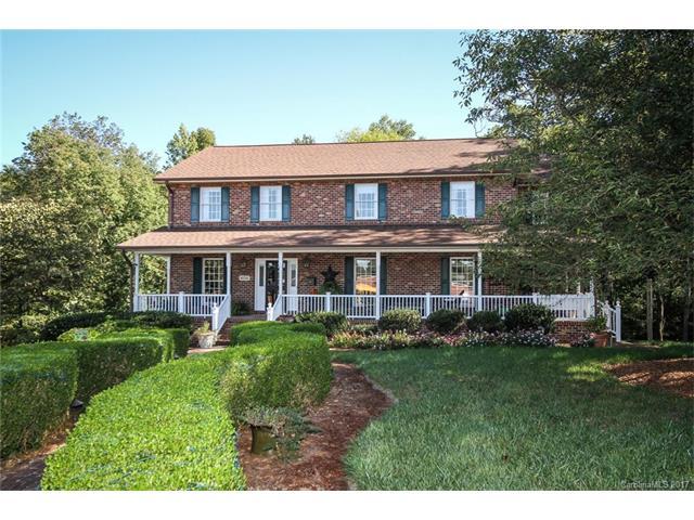 406 Oakwood Drive - Photo 1