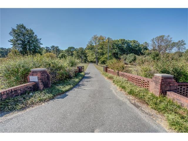 1128 Oates Road - Photo 1